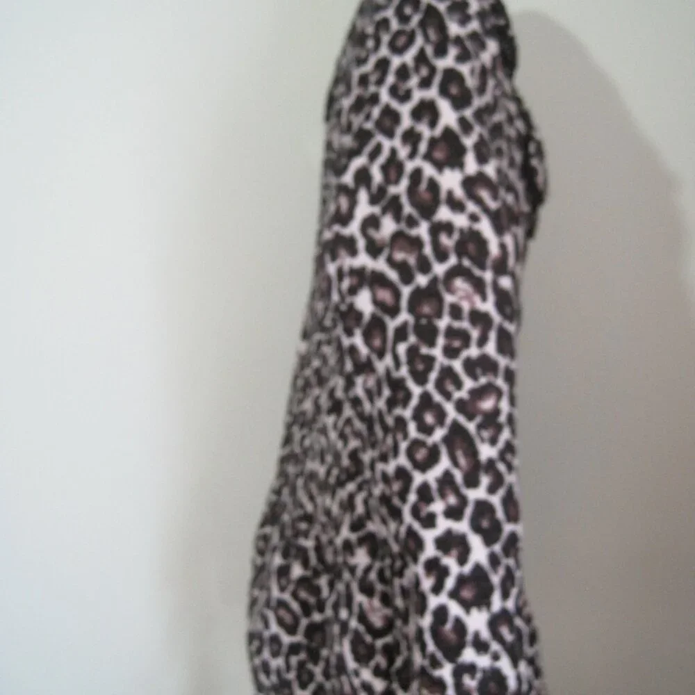 Rue21 Women’s Coat Size Medium Inner Pink with Leopard Print Polyester Lining